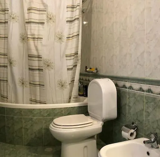 Feriehus Bright, Spacious In The Heart Of